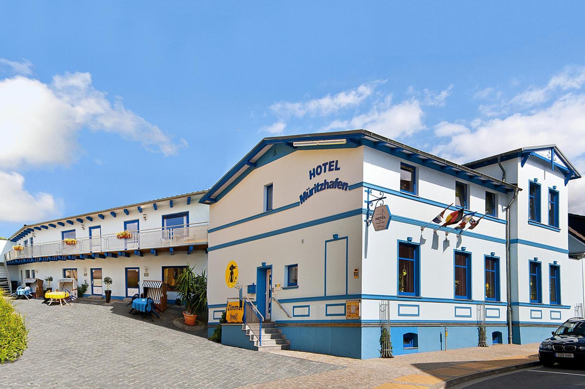 Hotel Am Mueritzhafen Garni 바렌 외부 사진